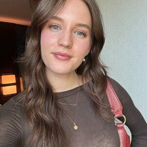 Meet your Posher, Angela